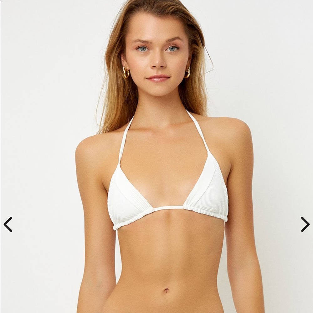 XS Frankie’s bikinis sky top